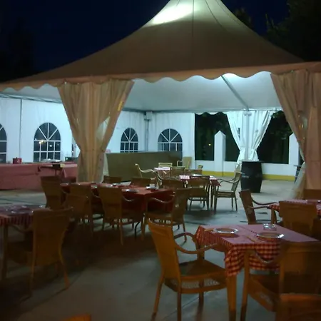 De Jose Mª El Tempranillo Hotel
